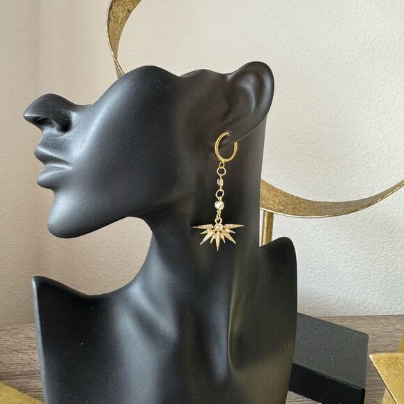 Gold Starburst and Pearl Drop Earrings N843 - Picture 3 of 4